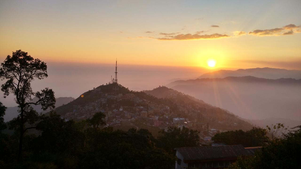 Family Homestay Kurseong Ngoại thất bức ảnh